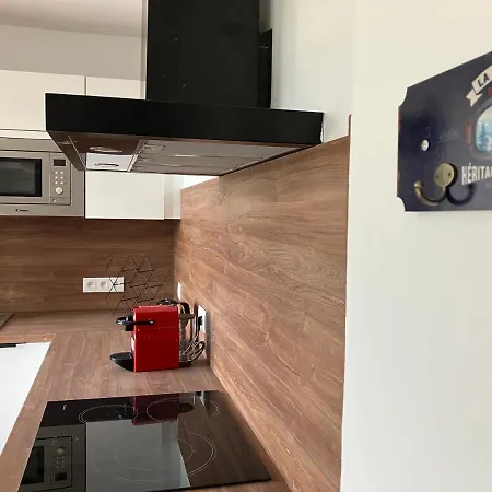 Les Lofts M アパート