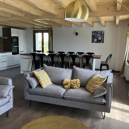 Les Lofts M アパート