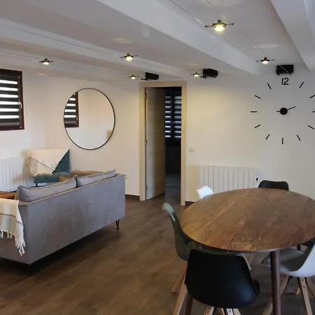 Les Lofts M アパート