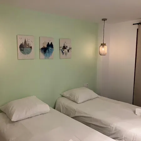 Les Lofts M アパート